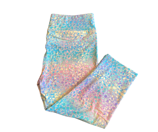 Shimmer Capri Leggings