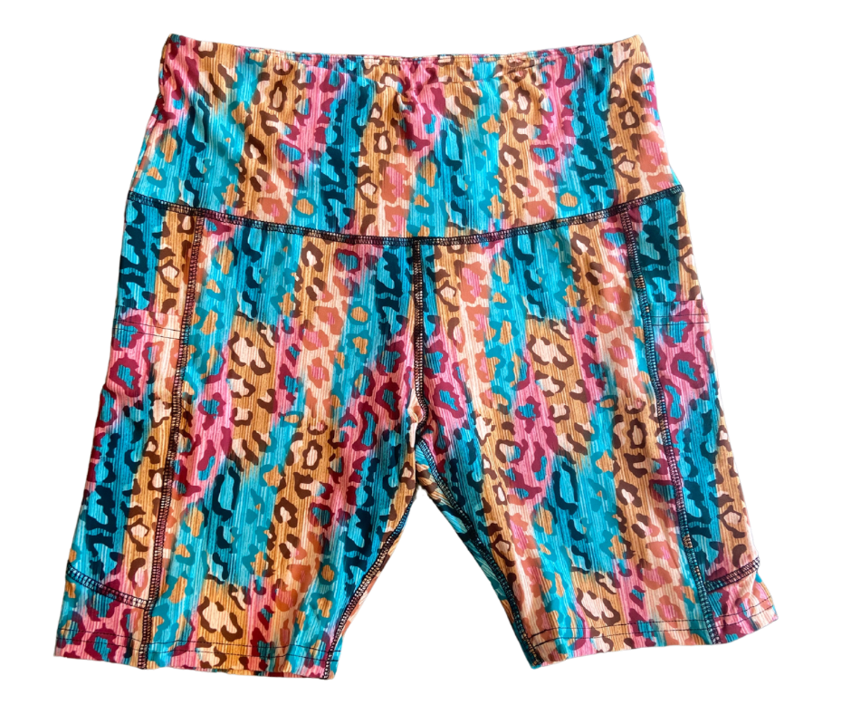 Sketch Leopard Thigh Pocket Shorts