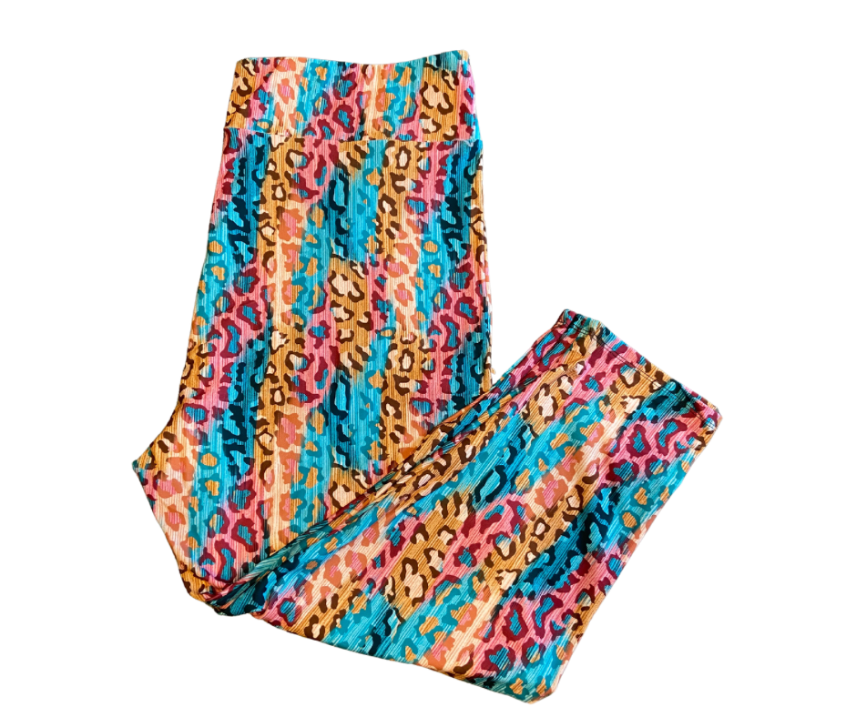 Sketch Leopard Capri Leggings