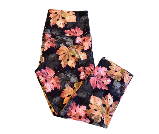 Autumn Leaves Thigh Pocket Capri Leggings