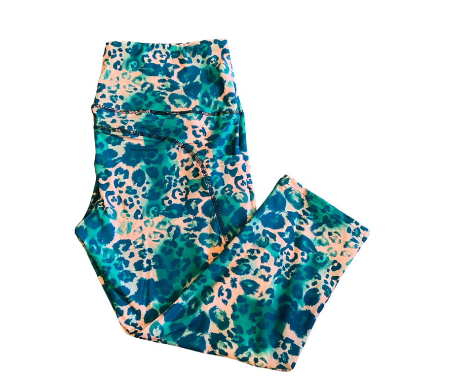 Green & Pink Leopard Thigh Pocket Capri Leggings