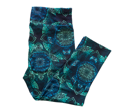 Turtle Mandala Capri Leggings