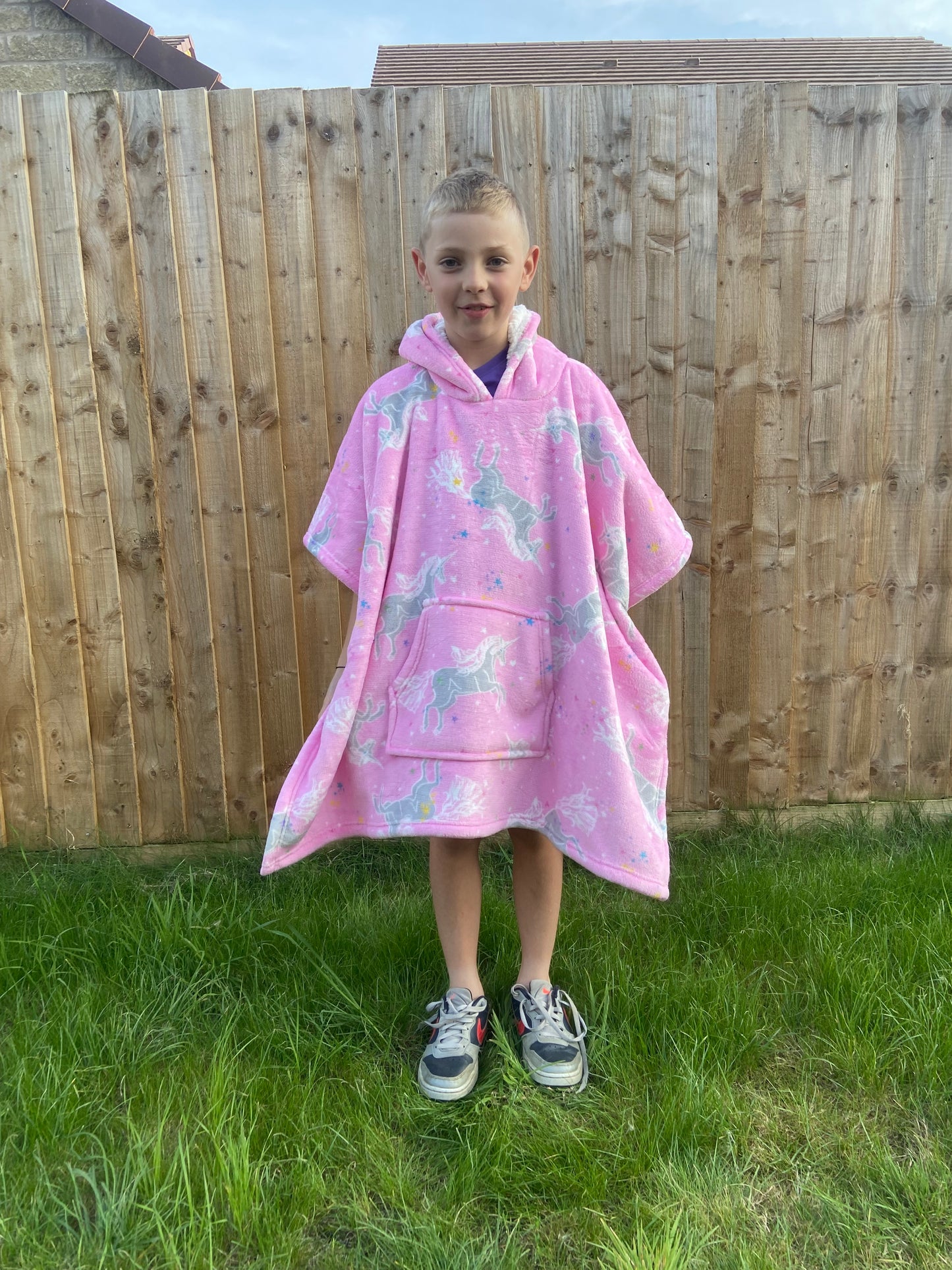 Kids Unicorn hooded blanket