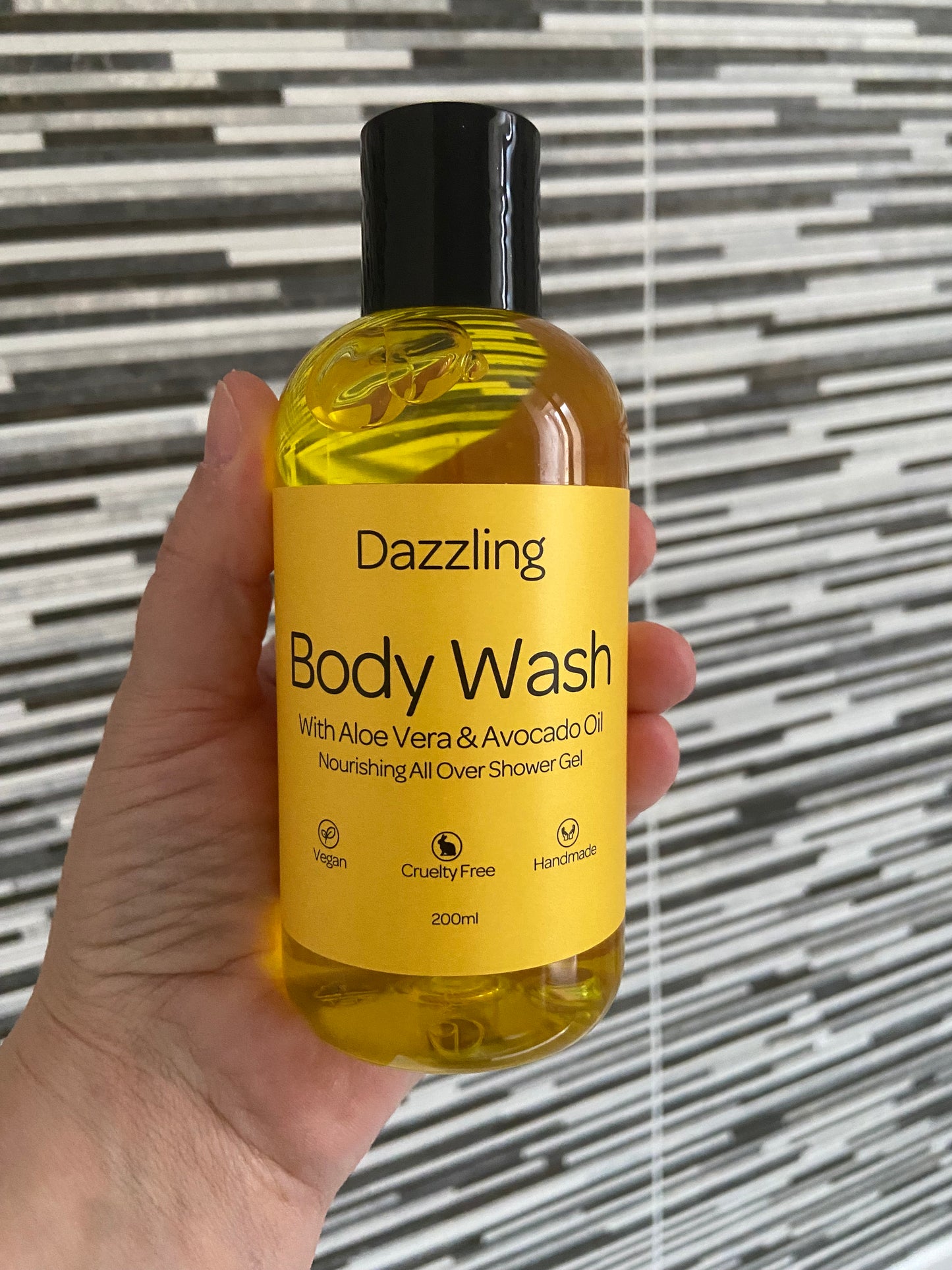 Dazzling Body Wash